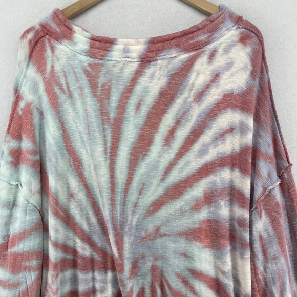 WE THE FREE Top XL Best Catch Tie Dye Tee Long Sleeve Terry Oversized Tunic Red - Picture 8 of 16